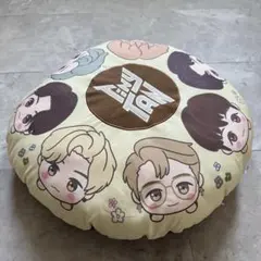 キャラクタークッション Tiny Tan Dynamite クッション