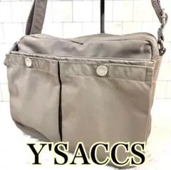 Y'SACCS イザック ショルダーバッグ グレージュ
