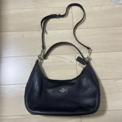 COACH ブラックレザー ショルダーバッグ ハーフムーン