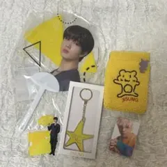 NCT DREAM チソン jisung うちわ トレカ アクスタ キーホルダー