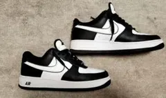NIKE AIR FORCE 1 ブラック ホワイト 27.5cm