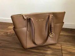 Item thumbnail for item a1d3e766-a919-42bb-8fdc-0084949e2f88