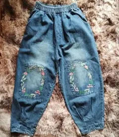 FASHIONPARK　刺繍入りブルーデニムパンツ
