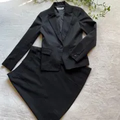 ナチュラルビューティーベーシック　スカートスーツ　Ｓ　ブラック