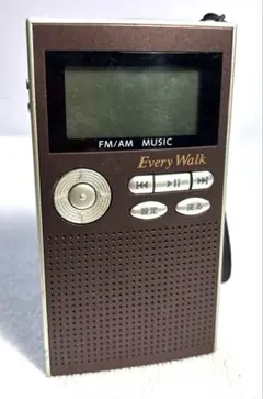 Every Walk ラジオ付き名曲プレーヤー 美品 特売 ユーキャン ココチモ ラジオ付き名曲プレーヤー エブリ