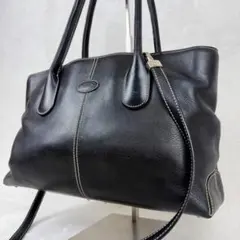 【美品✨】トッズ Dバッグ 2way 本革 ショルダーバッグ 黒　肩掛け　ロゴのサムネイル