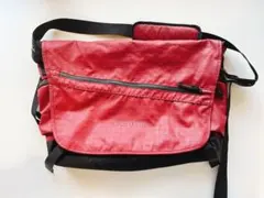 イーストパック EASTPAK ショルダーバッグ