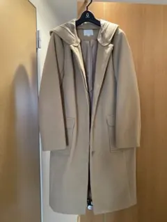 ベージュ フード付き ロングコートのサムネイル