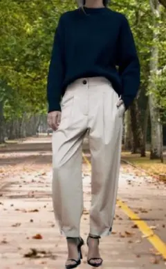 美品 ザラ ZARA ステッチ タック テーパード パンツ S ホワイト