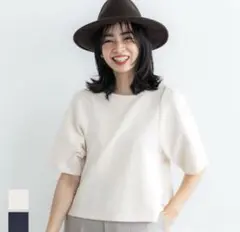 新品☆coca☆ボリューム袖がおしゃれなトップス　コカ