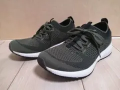 スケッチャーズ 24.5