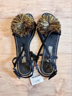 【新品・未使用】ZARA フラットサンダル　37