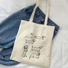 【新品】バッグ レディース トートバッグ ダックスフンド柄 オフホワイト　いぬ