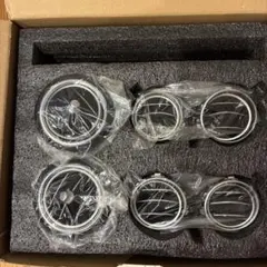 エアコン吹き出し口 4個セット ブラック　ベンツEクラス純正品のサムネイル