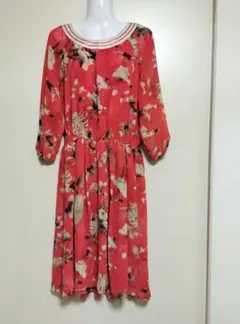 希少✨ヴィヴィアンタム 総レース ワンピース フリル フレア 総柄 38 希少✨ヴィヴィアンタム 総レース ワンピース フリル フレア 総柄 38