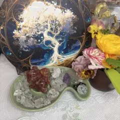 オルゴナイト 元宝を持った小さな猫さん カーネリアン