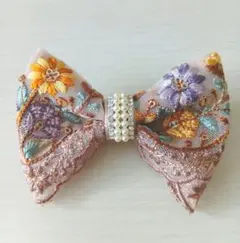 インド刺繍とパールのリボンヘアピン パッチン フローラルブーケ