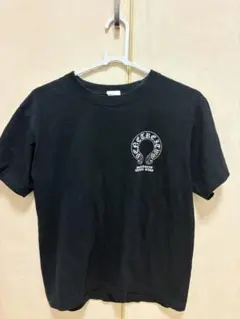 ロゴプリント 黒 Tシャツ