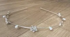 ヘッドドレス ヘアアクセサリー カチューシャ ティアラ 結婚式 発表会　二次会