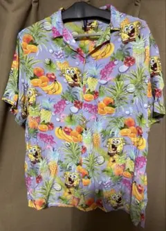 【中古】スポンジボブ 柄シャツ Mサイズ