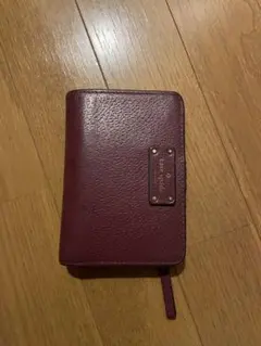 レザー二つ折り財布のサムネイル