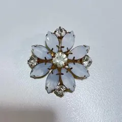 花形クリスタルブローチ　リズリサ
