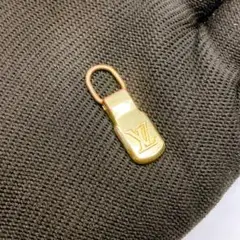 792 ルイヴィトン モノグラム　ファスナープル　ゴールド　長財布　折り財布