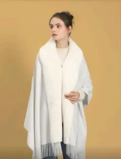 ホワイトファー フリンジ付きショール