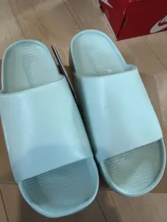 人気限定蛍光色 NIKE ナイキ CALM カーム サンダル 新品 - メルカリ