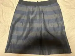 ネイビーとカーキのボーダータイトスカート