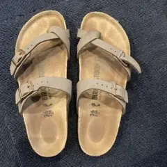 Item thumbnail for item 5c2376a5-50f0-462d-8f09-4e9a575a28fc