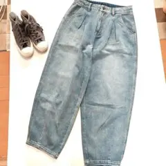 美品　タックデニムパンツ　L～LL相当　ゆったり　送料込み