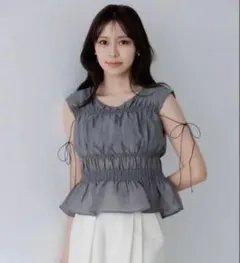 senee shirring blouse（シャーリングブラウス） アイボリー - メルカリ