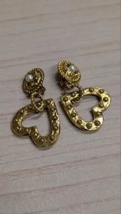 MOSCHINO ハート型イヤリング　キャッチ劣化