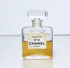 【CHANEL 】シャネル香水　N°19 PARFUM 14ml