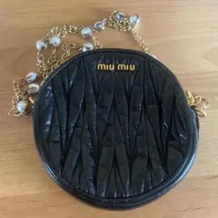 MIU MIU ブラック ラウンドショルダーバッグのサムネイル