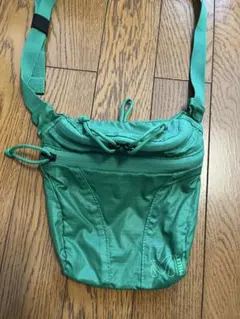 sssさま　MILLET グリーン　ショルダーバッグ　サコッシュ