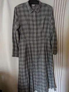 ユニクロ　グレー系チェック Lサイズ 長袖シャツワンピース