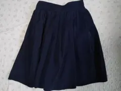 ナチュラルビューティーベーシック　M  紺色スカート