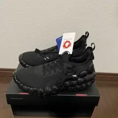 ミャクミャク スニーカー 黒 26.0cm