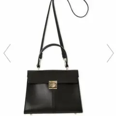 スクエアバックルトップハンドルバッグ　lily brown