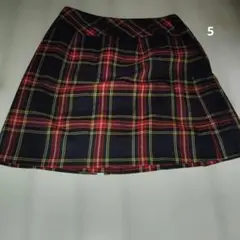 ネイビーとレッドのチェック プリーツスカート