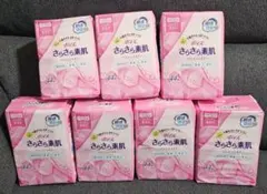 ポイズ さらさら素肌 パンティライナー 3cc 44枚入 7パックのサムネイル