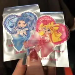 映画キミとアイドルプリキュア入場特典キュアアイドル、ウィンクうちわ型クリアカード
