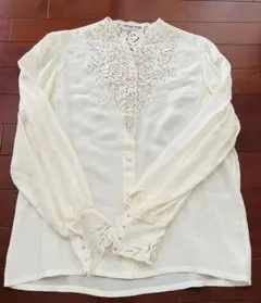 HANAEMORI アイボリー 刺繍 長袖ブラウス