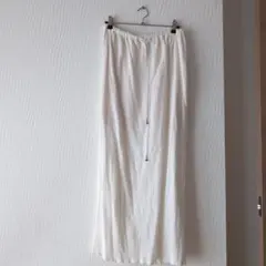【美品】アイボリー ロングスカート ドローストリング付きのサムネイル