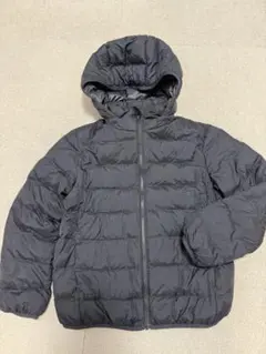 ユニクロ　ライトウォームパデットパーカ　キッズ ブラック フード付き　140