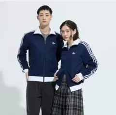 adidas originals アディダス クラシックトラックトップ　ネイビー