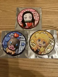 鬼滅の刃　みに隊士　ランダム缶バッジ　ねずこ　善逸　伊之助　3個セット　新品