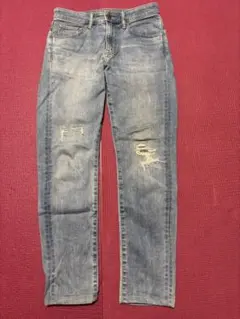 UNIQLO ライトブルースリムフィットデニム